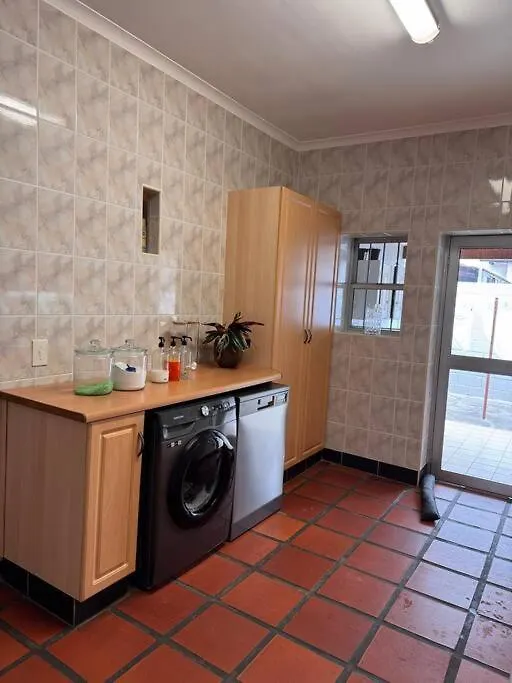 B Shocked Manor - Lux Suites Cape Town 0*,